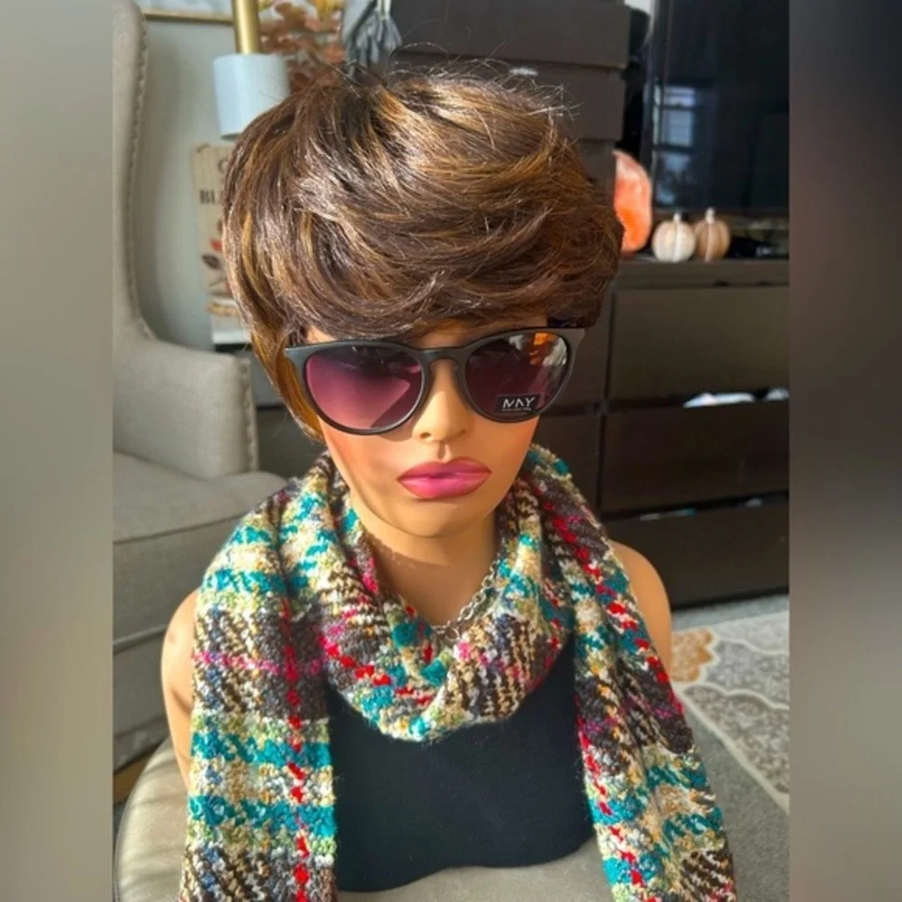 ✨Like NEW Kanekalon Honey Cheztnut blonde Brown Pixie bob Wig
